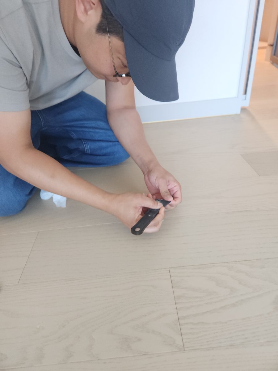 현장 조색으로 나뭇결 복원