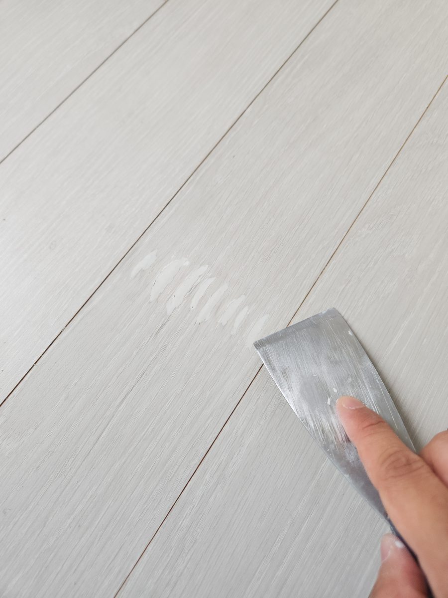 메꿈재로 찍힌 자리 채우기