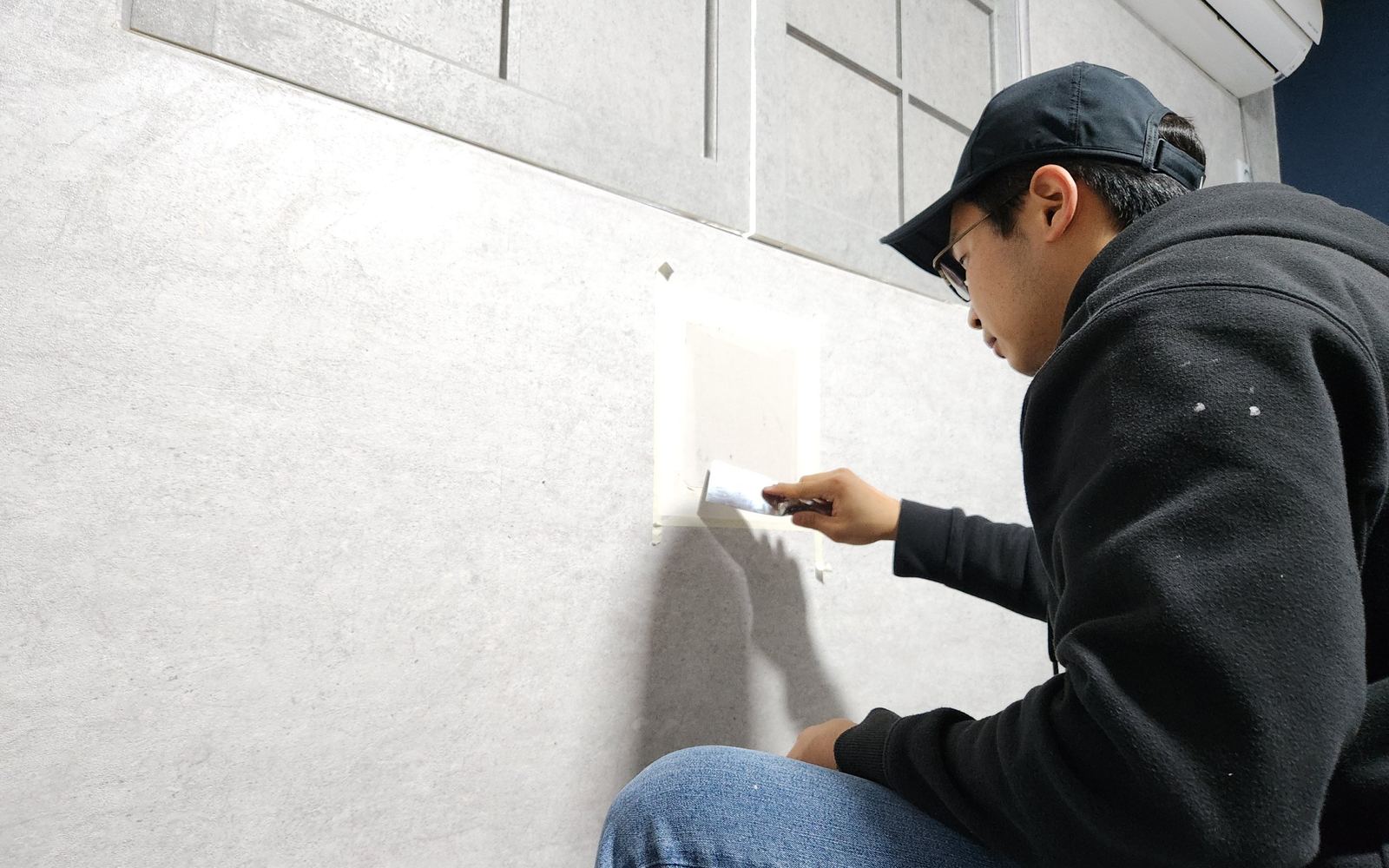 석고보드 벽 구멍 퍼티 보수 작업